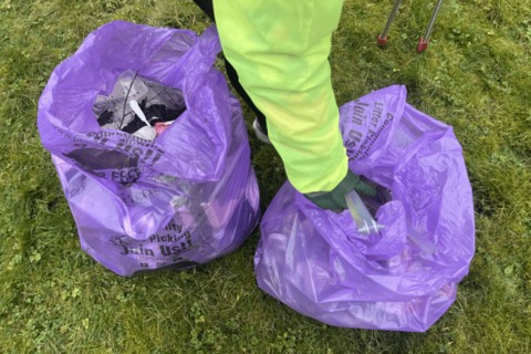 Litter categories into two different bags for analysis.